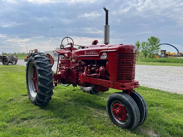 Image of Farmall Super M-TA equipment image 2