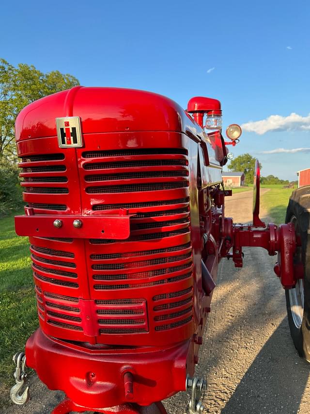 Image of Farmall Super MV equipment image 4