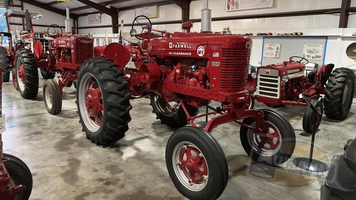 Main image Farmall Super MV