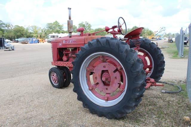 Image of Farmall M equipment image 4
