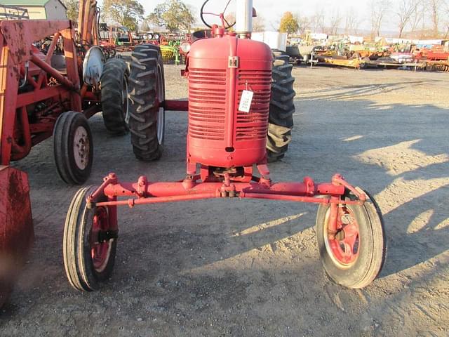 Image of Farmall Super C equipment image 2