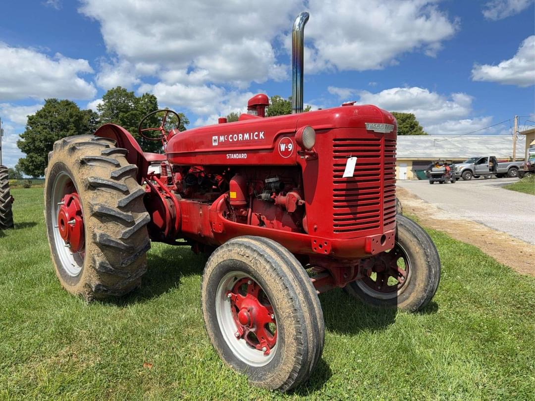 Image of Farmall W9 Primary image