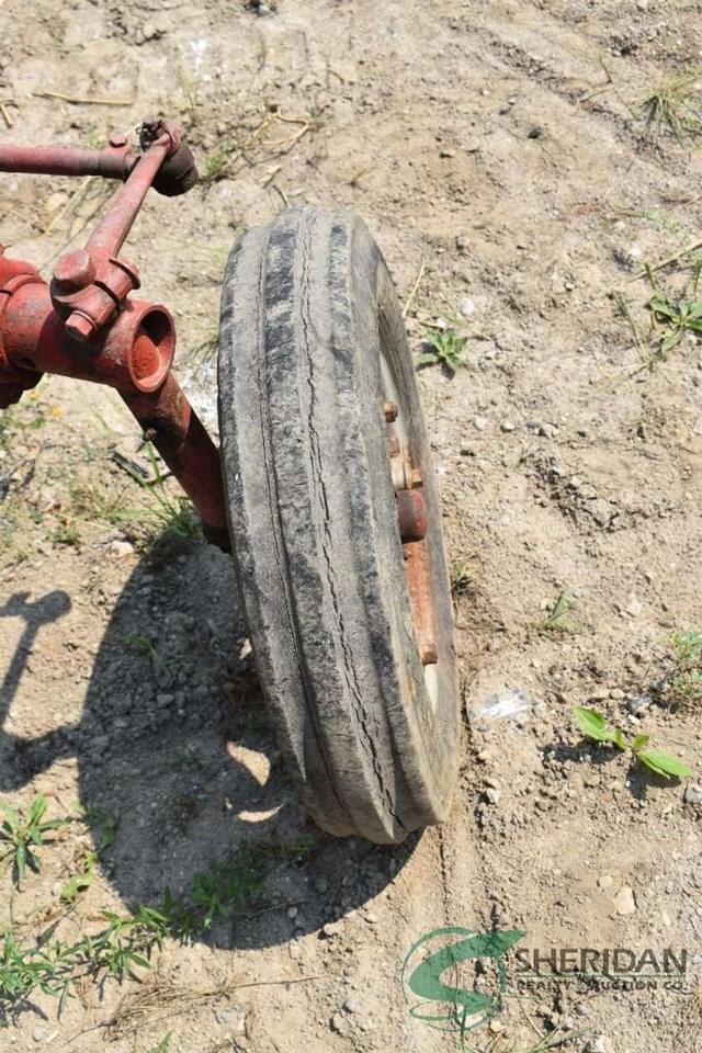 Image of Farmall Super C equipment image 3