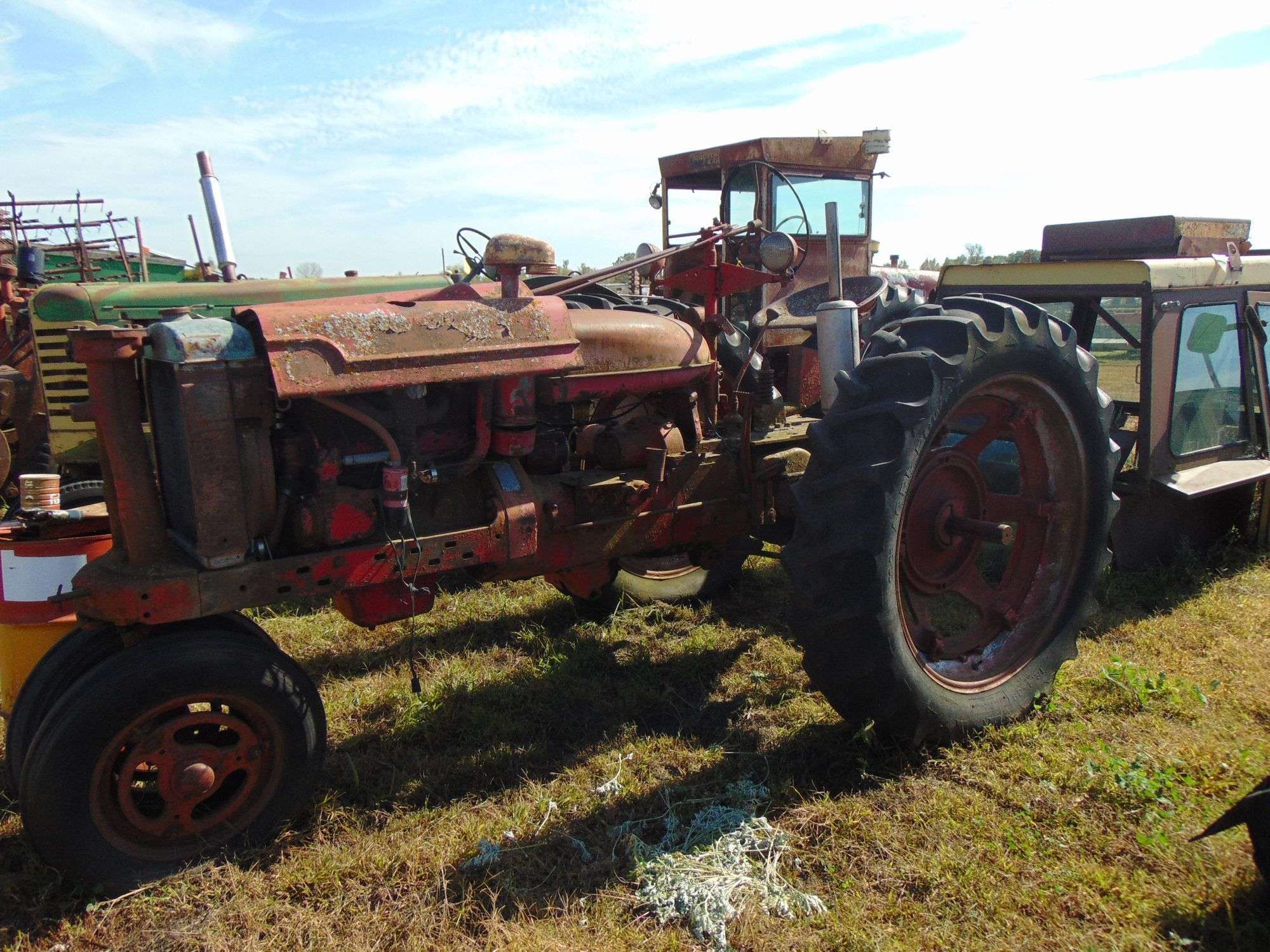 Farmall H Equipment Image0