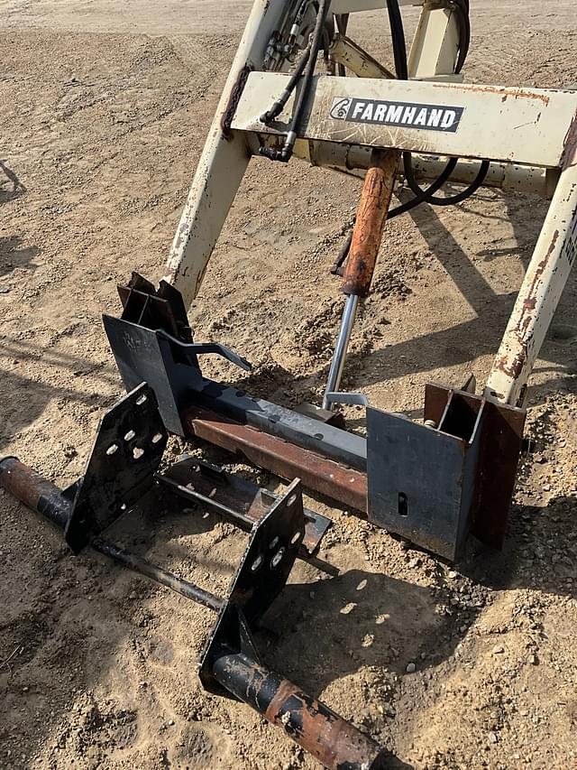 Image of Farmhand 22 equipment image 3