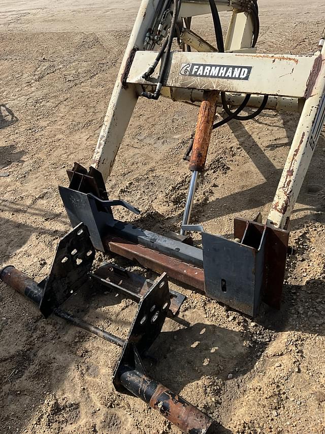 Image of Farmhand 22 equipment image 2