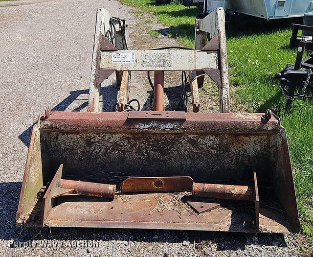 Image of Farmhand 22 equipment image 1
