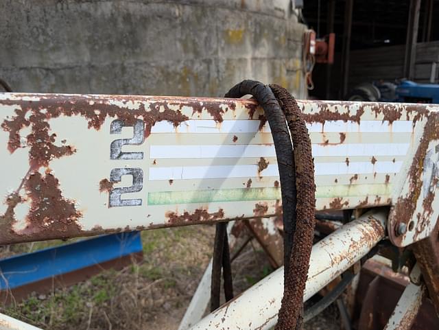 Image of Farmhand 22 equipment image 3