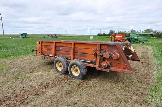 Image of Farmhand 450 equipment image 2