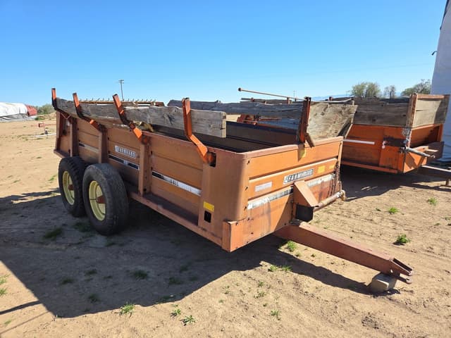 Image of Farmhand 450 equipment image 2