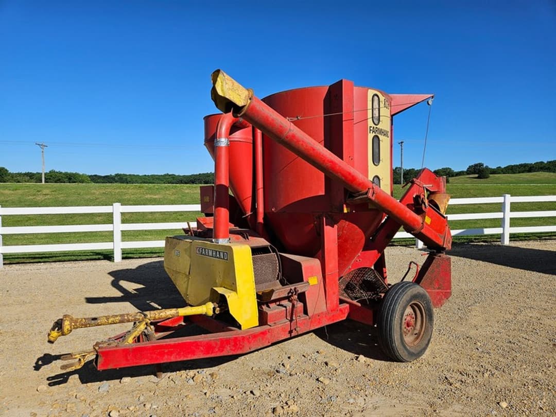 Image of Farmhand 815 Primary image