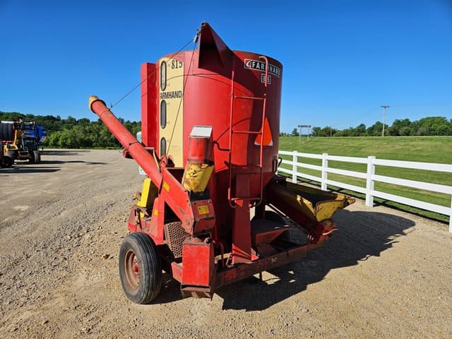 Image of Farmhand 815 equipment image 2