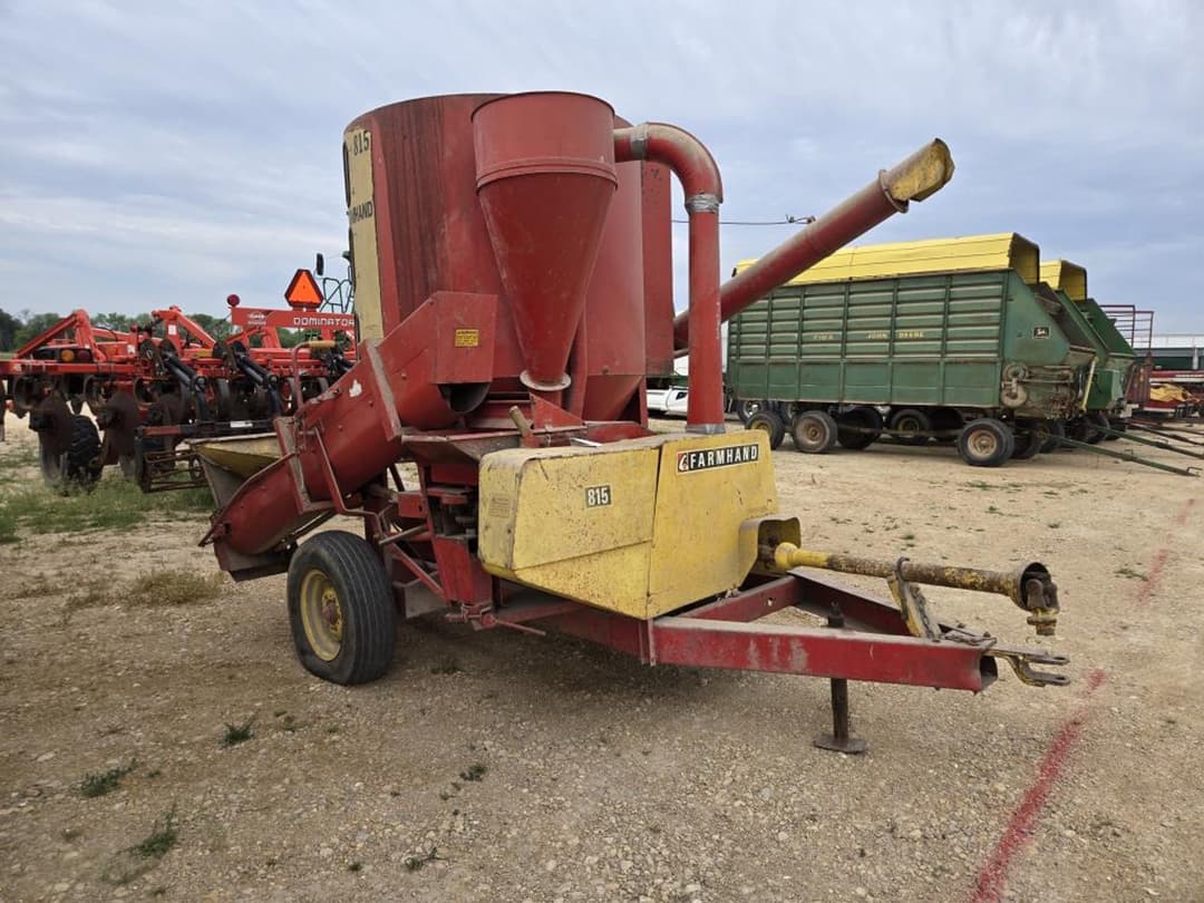 Image of Farmhand 815 Primary image
