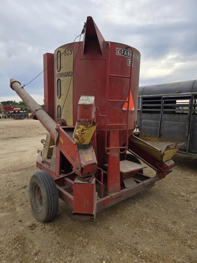 Image of Farmhand 815 equipment image 4