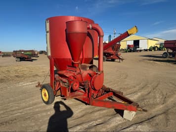 Main image Farmhand 817