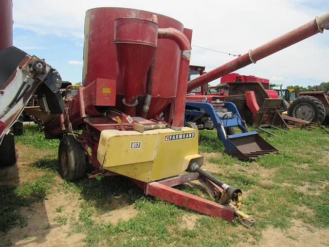 Image of Farmhand 817 equipment image 1