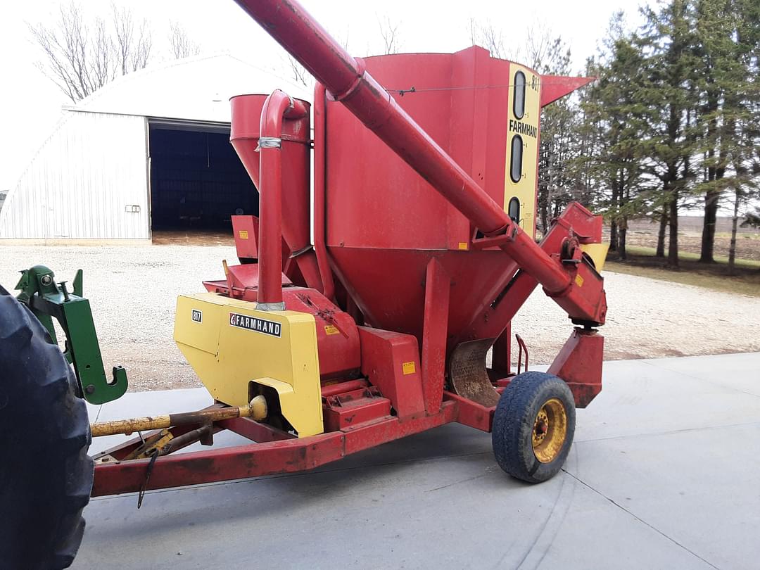Image of Farmhand 817 Image 0