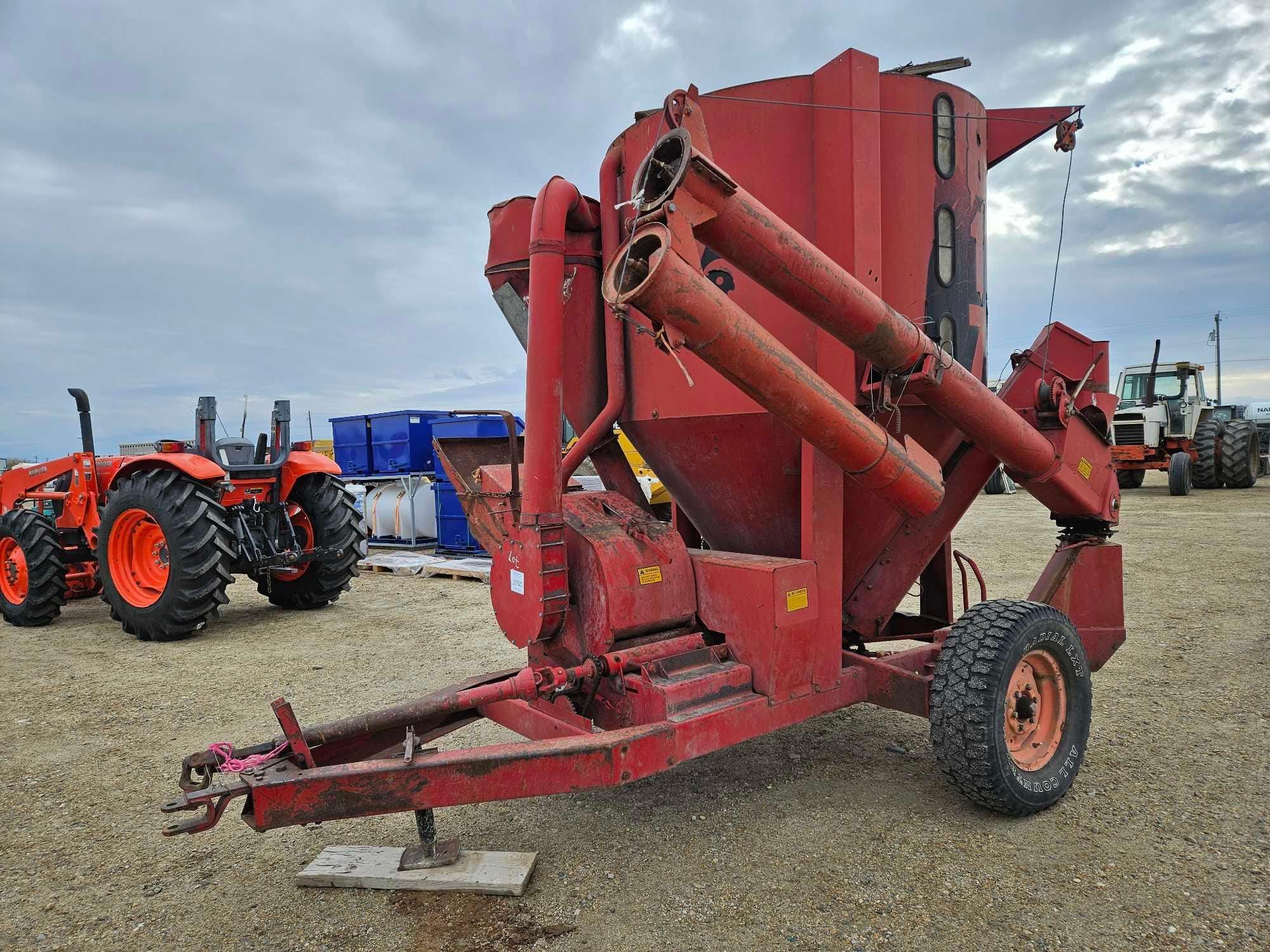 Main image Farmhand 817