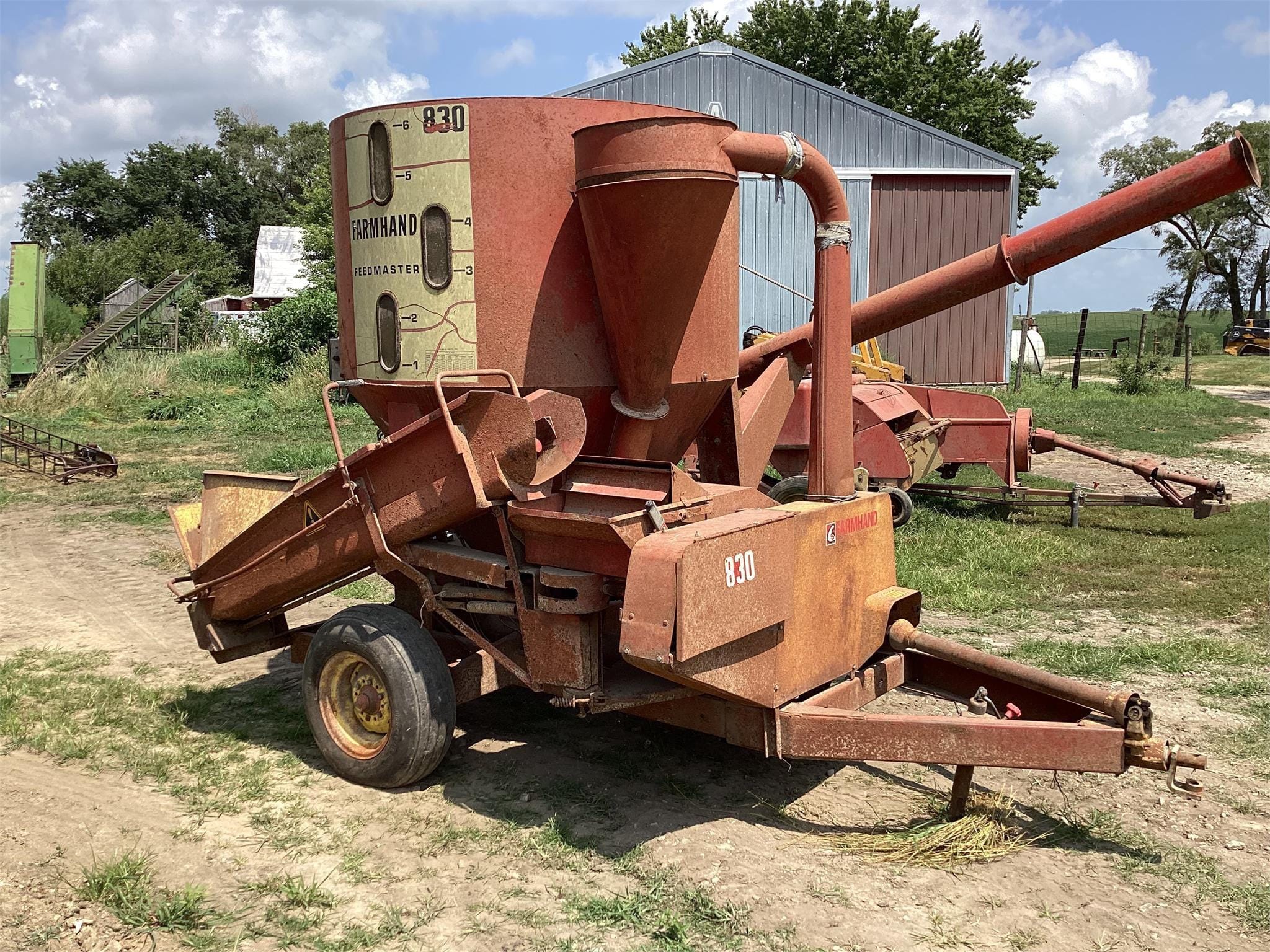 Main image Farmhand 830