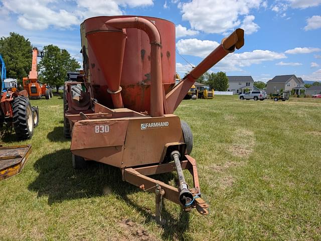 Image of Farmhand 830 equipment image 1