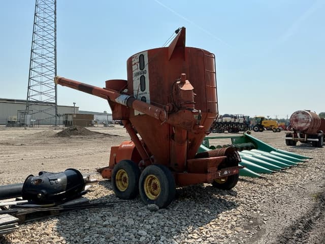 Image of Farmhand Feed Master 860 equipment image 3