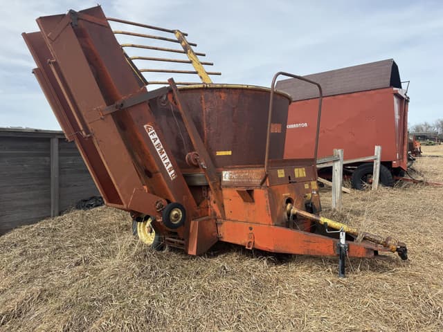 Image of Farmhand 890 equipment image 3