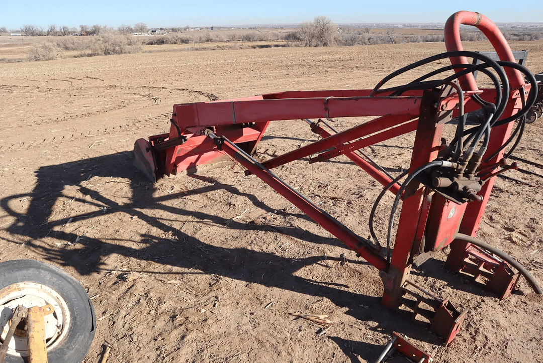 Image of Farmhand F-11 Image 1