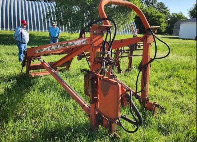 Image of Farmhand F11 equipment image 4