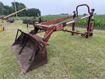 Farmhand F-11 Equipment Image0