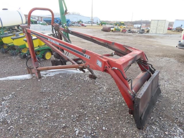 Image of Farmhand F11 equipment image 2