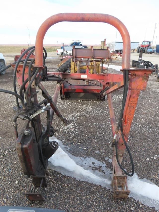 Image of Farmhand F11 equipment image 4