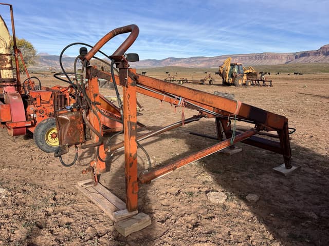 Image of Farmhand F11 equipment image 3