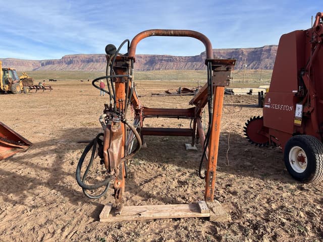 Image of Farmhand F11 equipment image 4