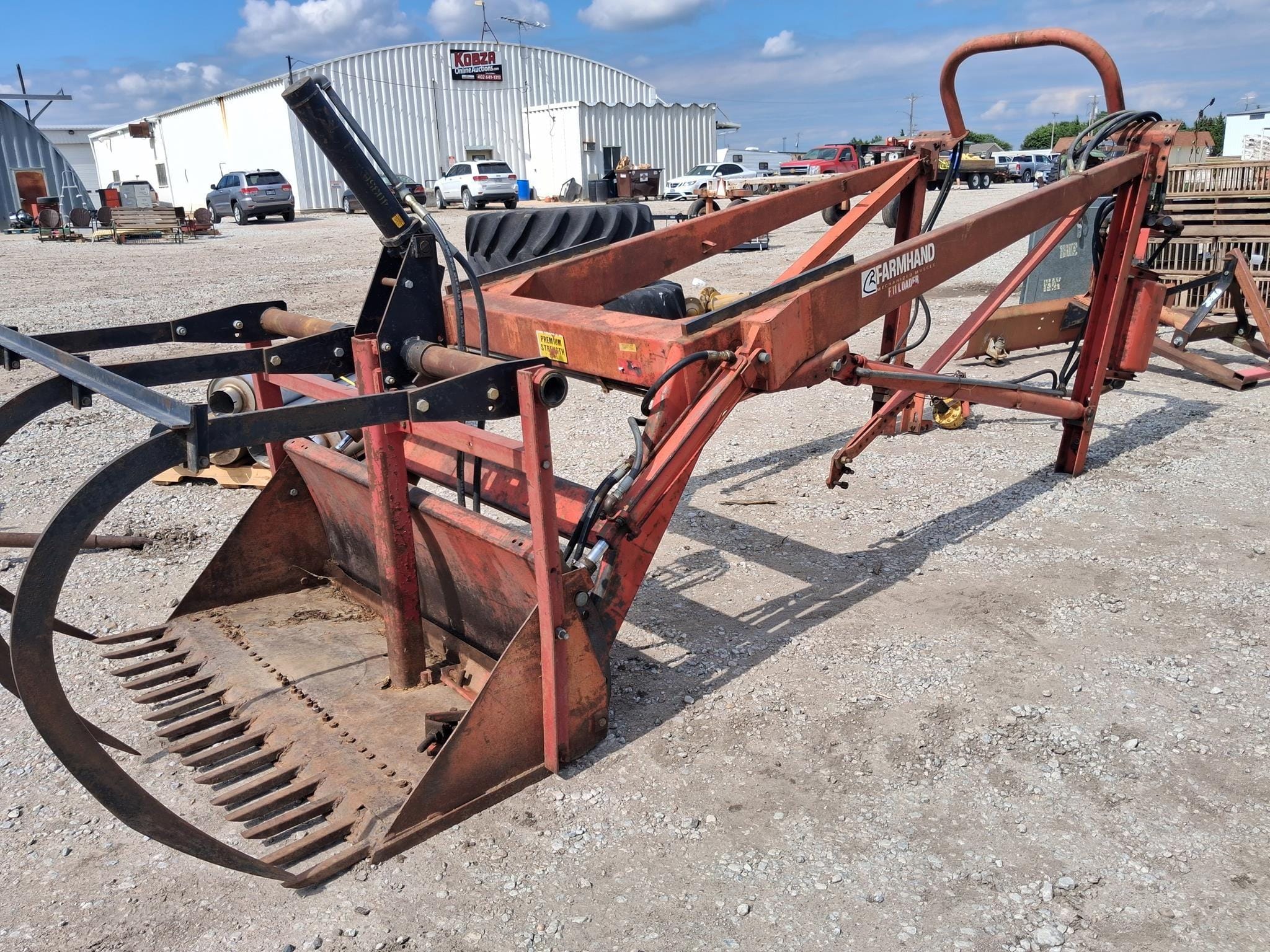 Farmhand F11 Equipment Image0