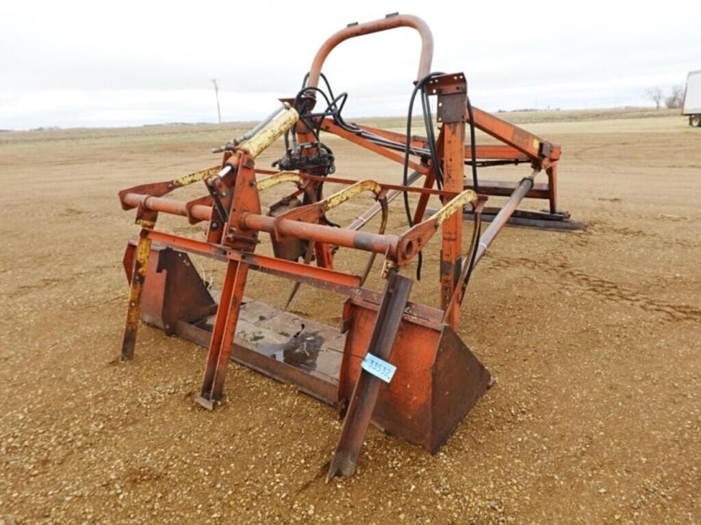 Farmhand F11 Equipment Image0