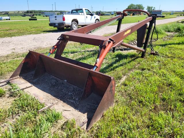 Image of Farmhand F11 equipment image 2
