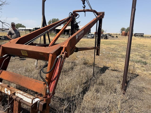 Image of Farmhand F11 equipment image 4