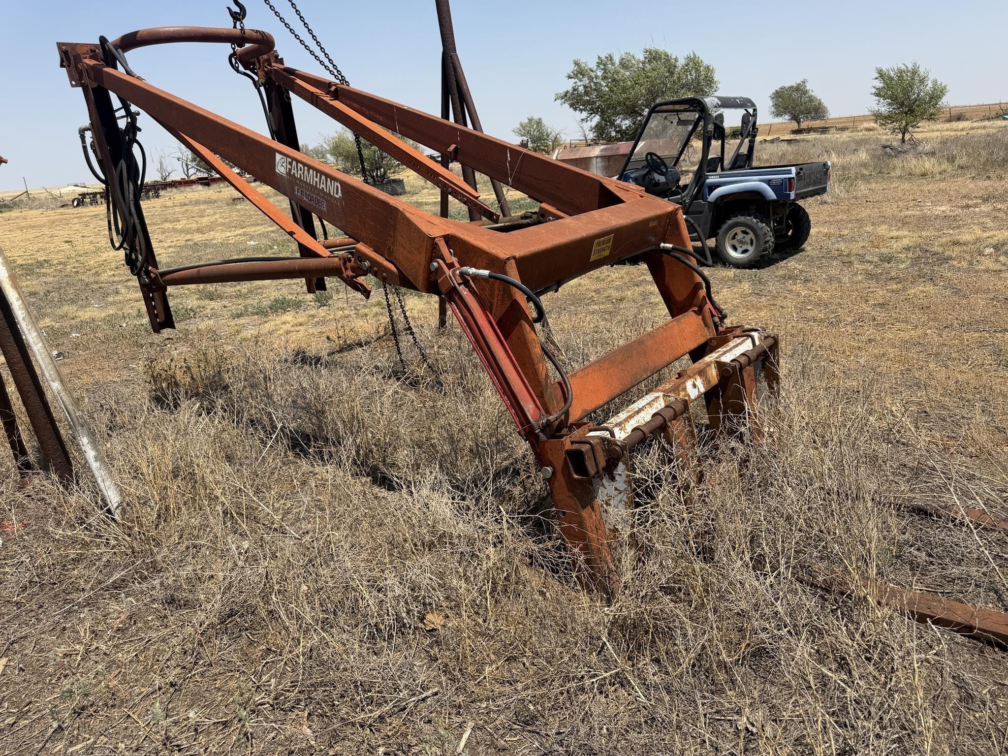 Farmhand F11 Equipment Image0