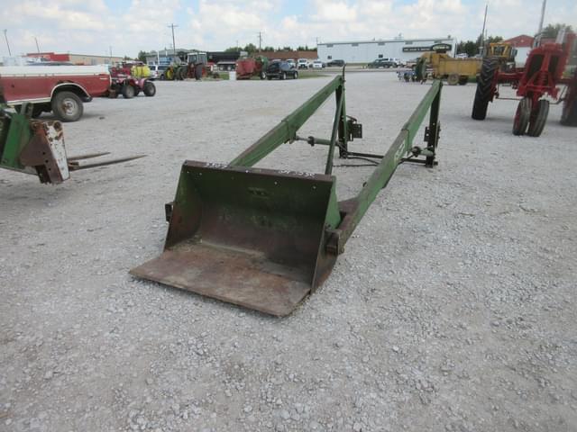 Image of Farmhand F15A equipment image 1