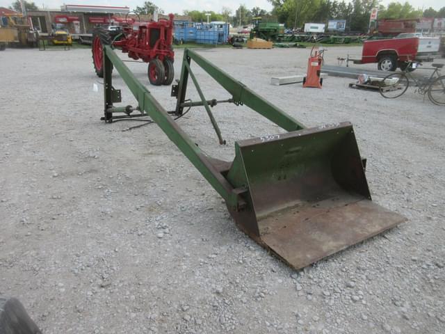 Image of Farmhand F15A equipment image 3