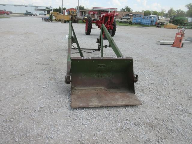 Image of Farmhand F15A equipment image 2