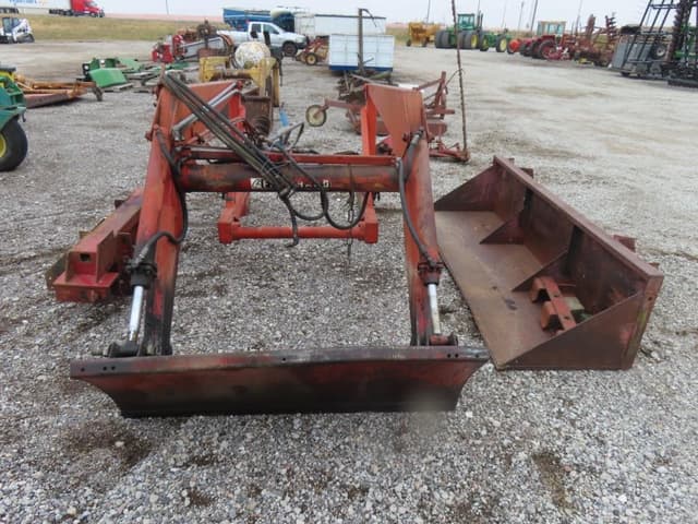 Image of Farmhand F235 equipment image 1