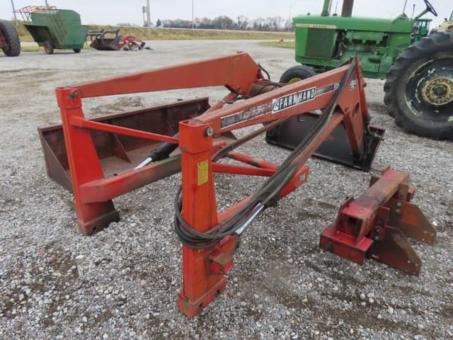 Image of Farmhand F235 equipment image 3