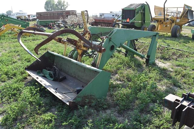 Image of Farmhand F235 equipment image 4