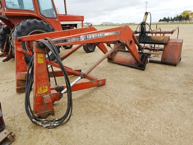 Image of Farmhand F235 equipment image 3