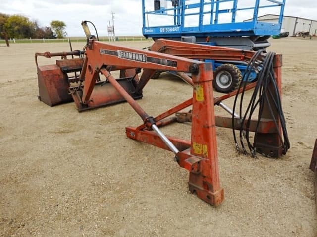 Image of Farmhand F235 equipment image 2