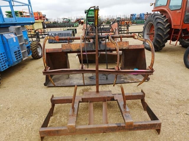 Image of Farmhand F235 equipment image 4