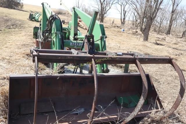 Image of Farmhand F258 equipment image 1