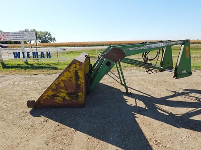 Image of Farmhand F258 equipment image 1