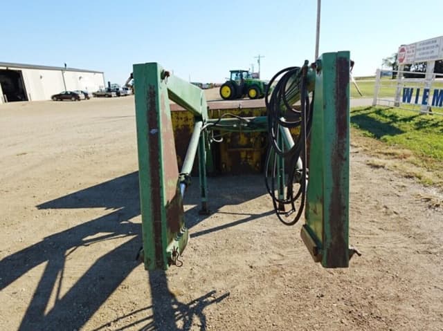 Image of Farmhand F258 equipment image 3